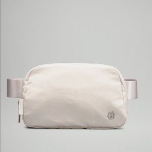 New with tags Lululemon everywhere belt bag in white opal
